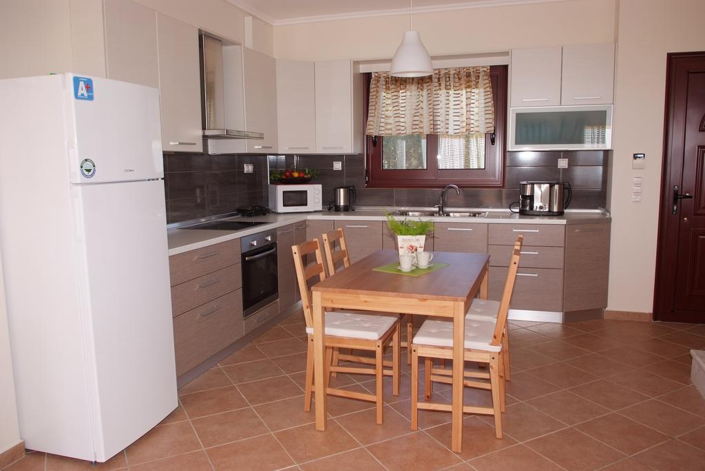 Sofia Luxury Maisonettes Nikiti  Zimmer foto